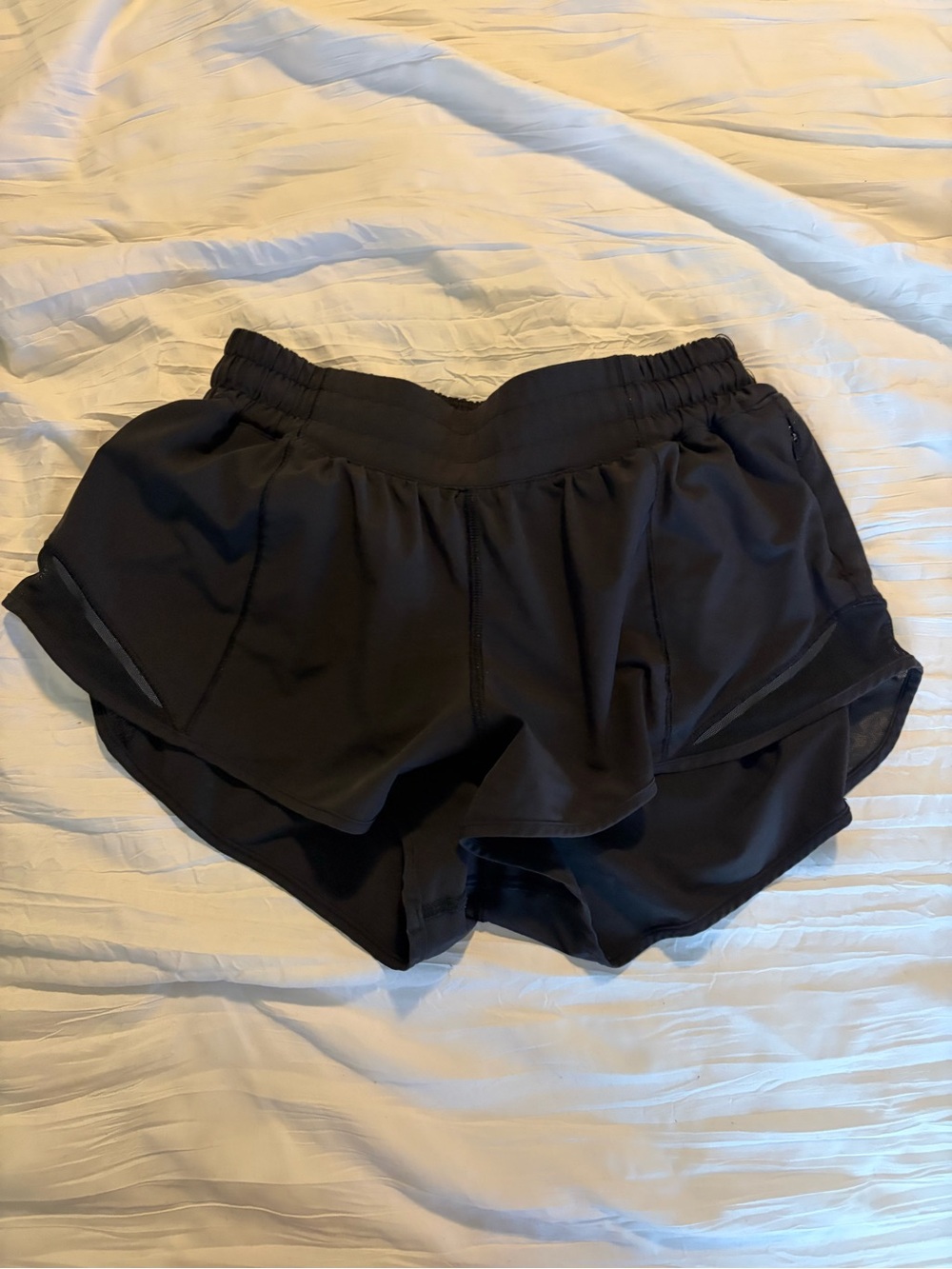 lululemon athletica Black Low Rise Hotty Hot Shorts